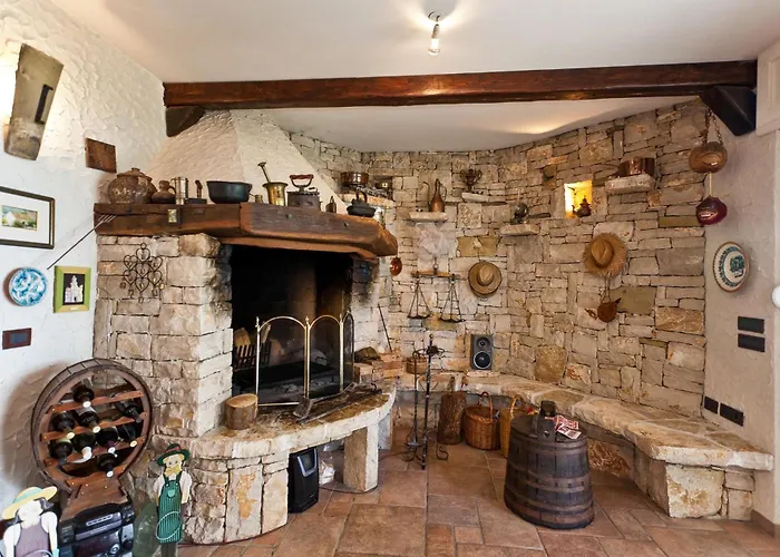 4 Bedroom Gorgeous In Semesterbostad