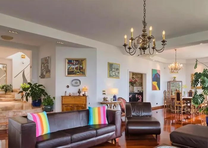 4 Bedroom Gorgeous In Semesterbostad