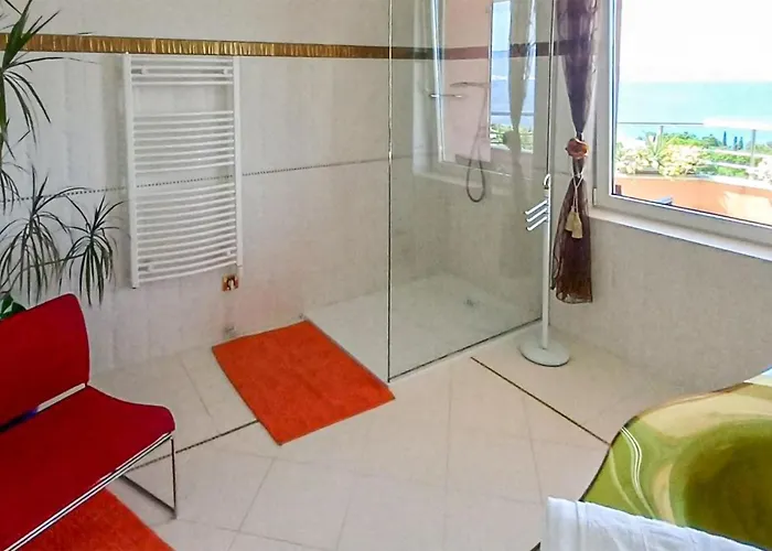 Semesterbostad 4 Bedroom Gorgeous In