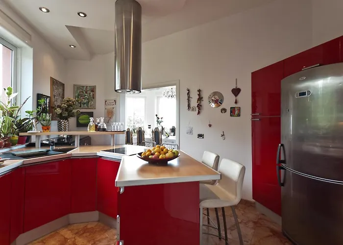 4 Bedroom Gorgeous In Semesterbostad