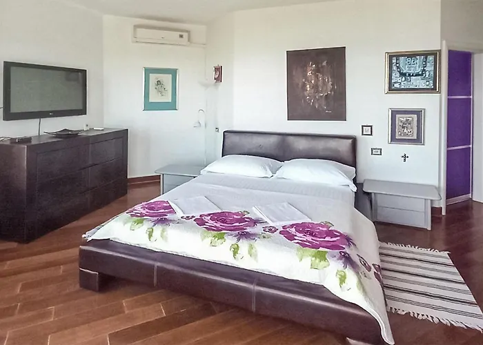 Semesterbostad 4 Bedroom Gorgeous In *