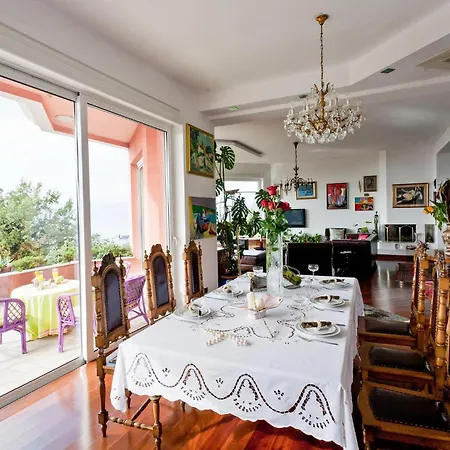 Dom wakacyjny Cozy In With Kitchen Kostrena